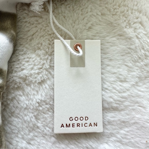 NWT!!! Good American crop sweatshirt size 0 or XS - Picture 6 of 10